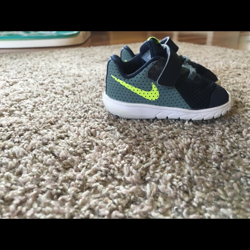 Nike shoes infant
